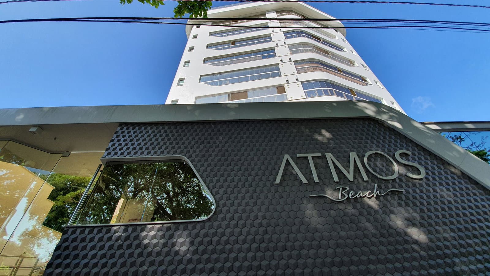 Foto 1 de Atmos Beach
