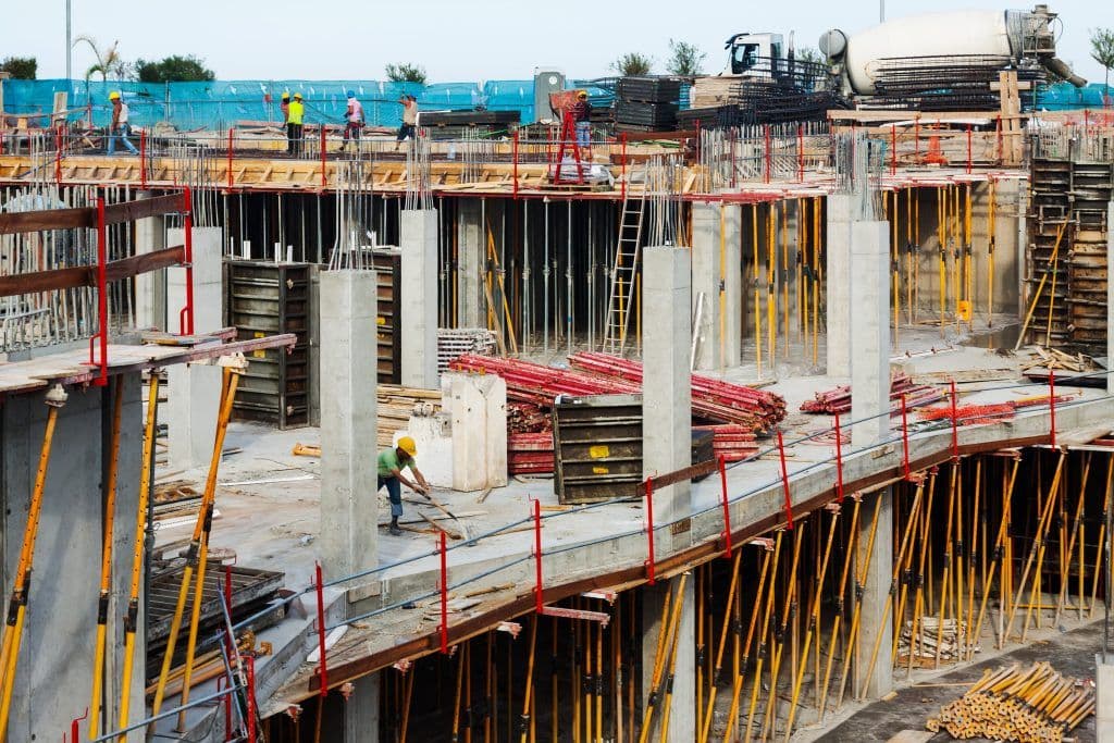 Casas novas em construção, tema de financiamento imobiliário em Itajaí