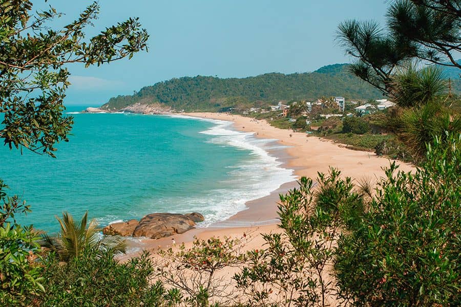 As praias mais bonitas do Brasil: descubra os destinos imperdíveis