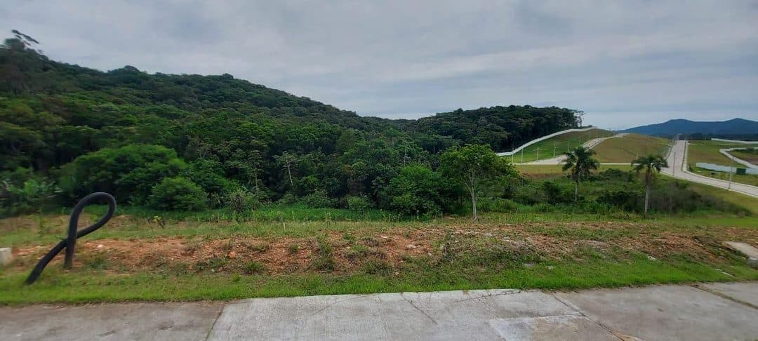 Foto 1 de Terreno à venda 205m², Rio do Meio, Itajaí, SC