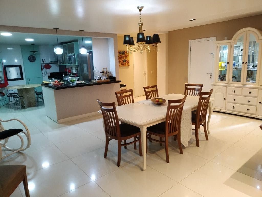Foto 1 de Apartamento semi mobiliado, 4 suítes à venda, 213 m² - Centro - Balneário Camboriú/SC