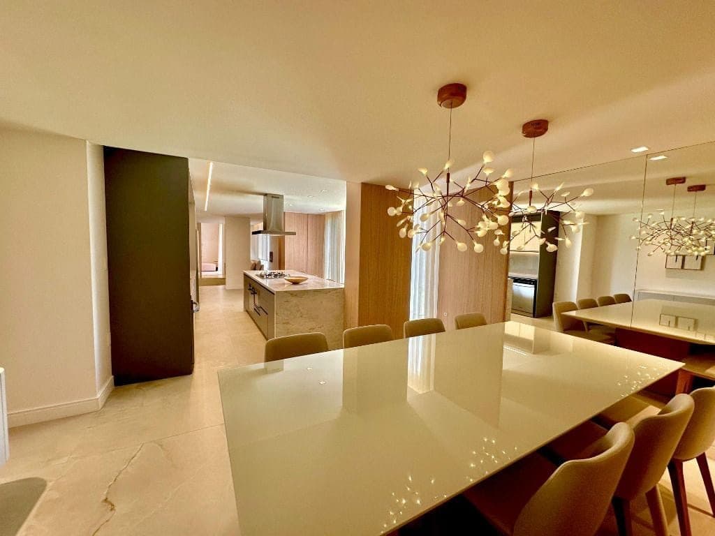 Foto 1 de Apartamento Decorado, 3 suítes à venda, 299.84m² - Praia Brava - Itajaí/SC