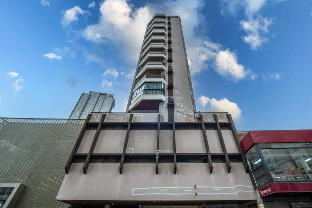 Foto 1 de Apartamento com 1 suíte + 2 dormitórios à venda, com 85m² - Centro, Itajaí, SC