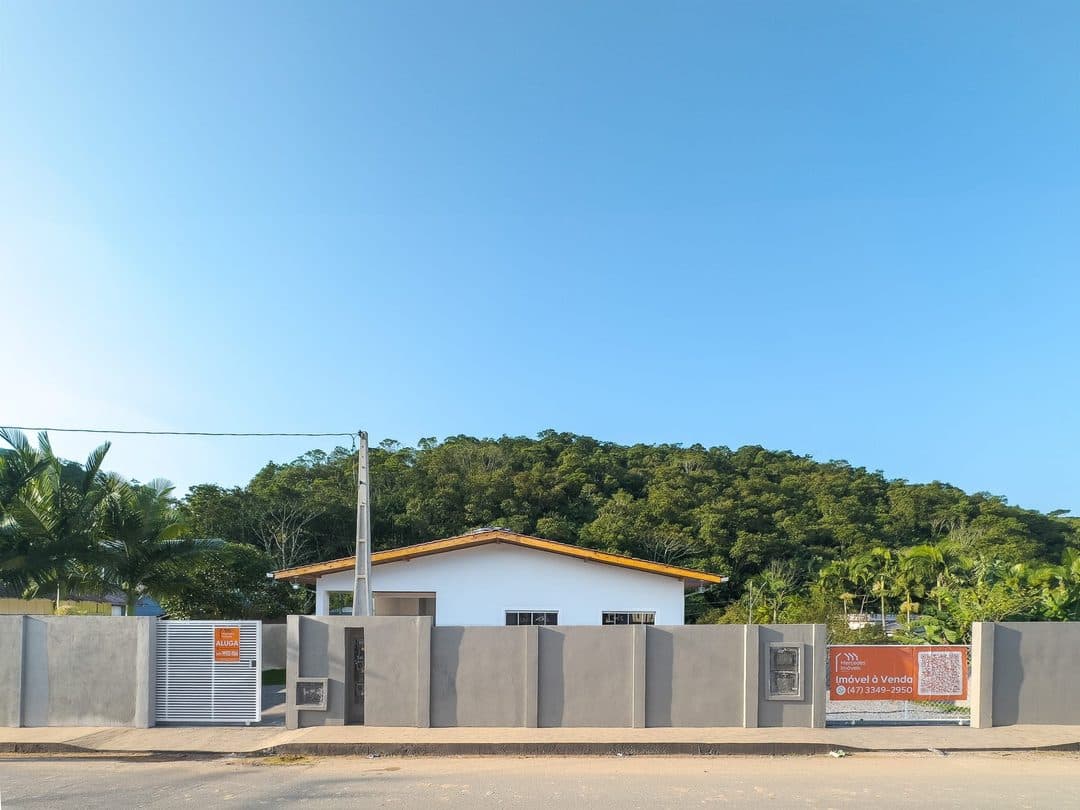 Foto 1 de Casa com 3 suítes quintal à venda, Paciência, Itajaí, SC