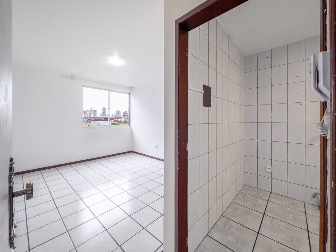 Foto 1 de Apartamento com 3 dormitórios à venda, São João, Itajaí, SC